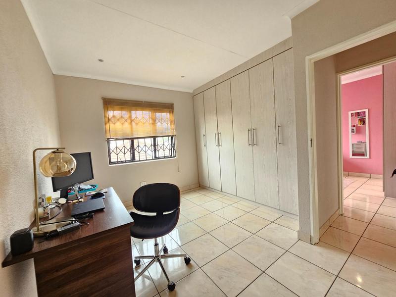 3 Bedroom Property for Sale in Witpoortjie Gauteng