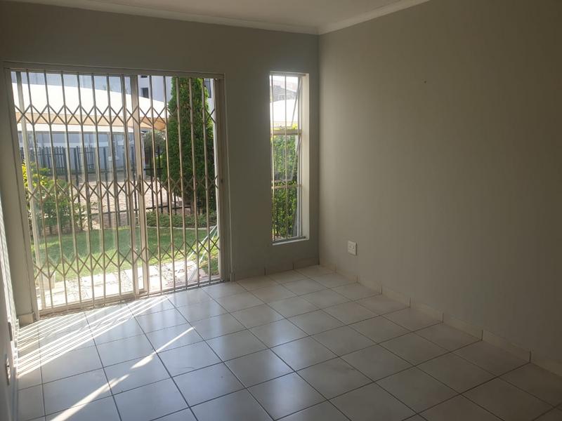 To Let 2 Bedroom Property for Rent in Northcliff Gauteng