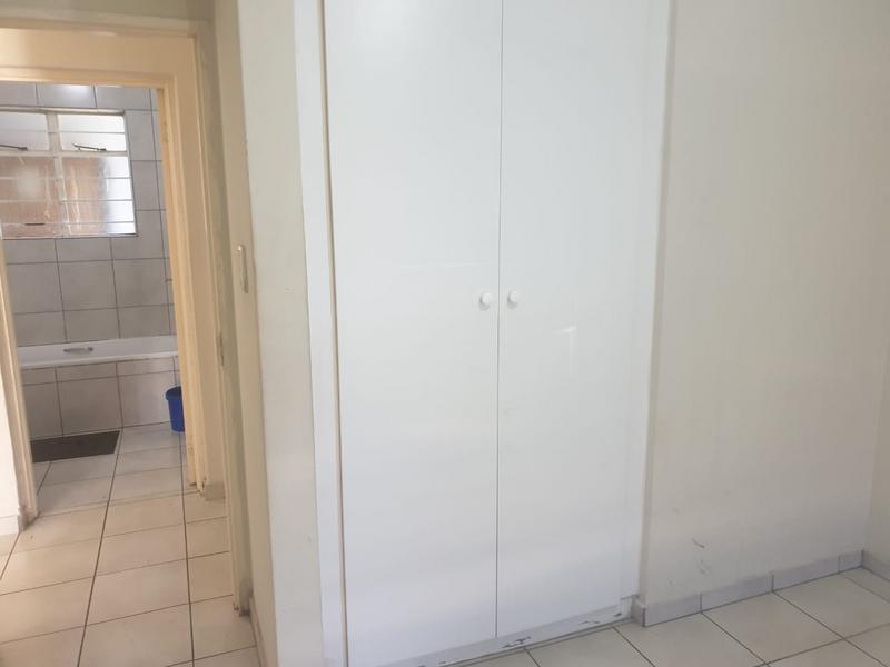 To Let 2 Bedroom Property for Rent in Northcliff Gauteng