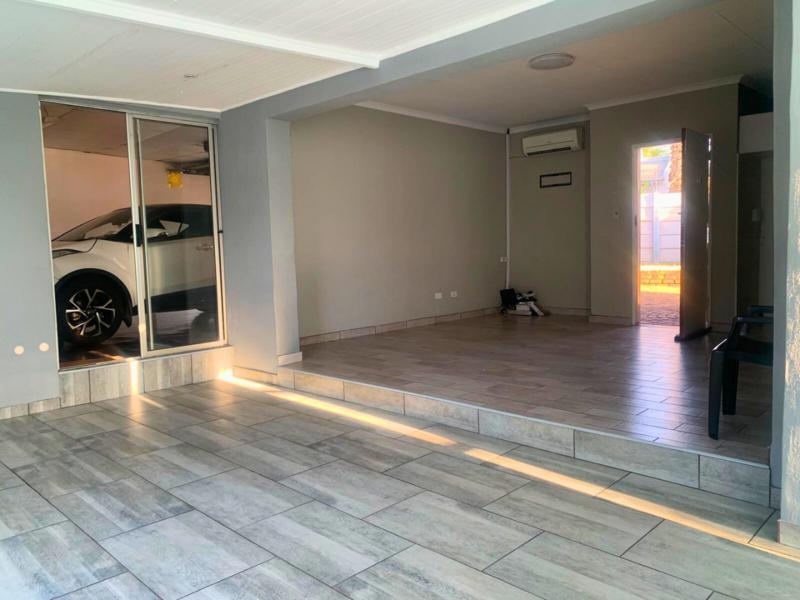 To Let 2 Bedroom Property for Rent in Glen Marais Gauteng