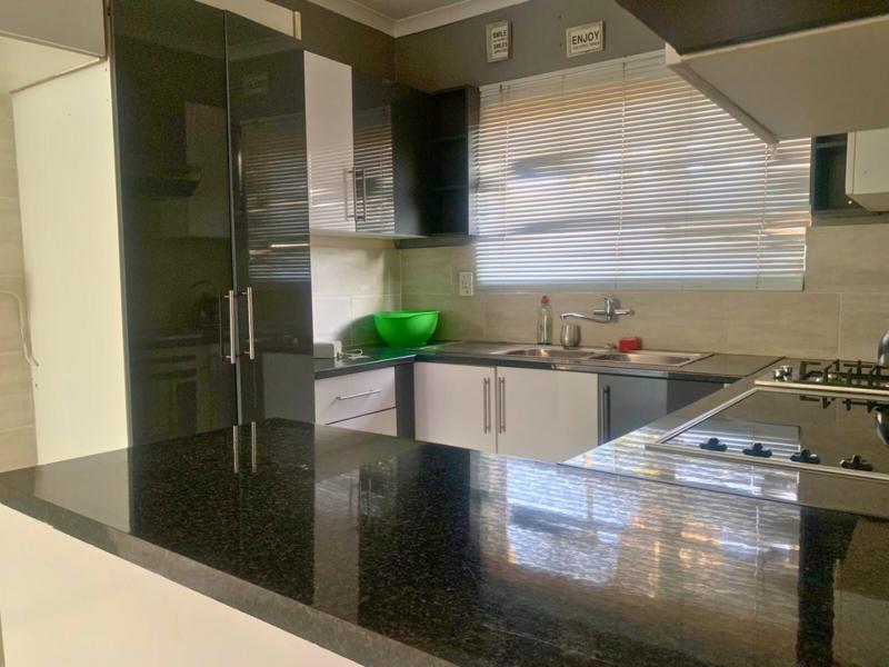 To Let 2 Bedroom Property for Rent in Glen Marais Gauteng