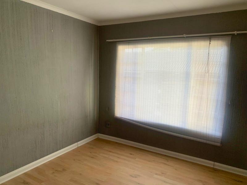 To Let 2 Bedroom Property for Rent in Glen Marais Gauteng