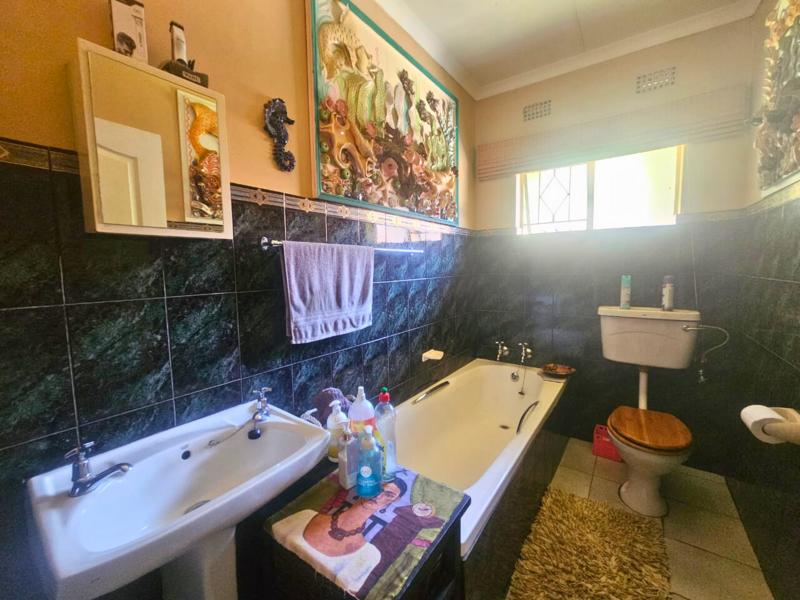 3 Bedroom Property for Sale in Edleen Gauteng