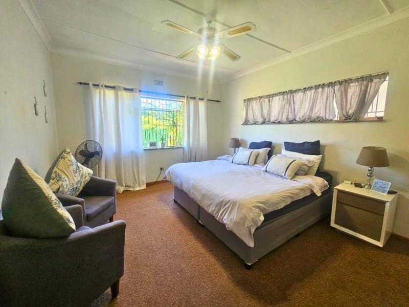 5 Bedroom Property for Sale in Glen Marais Gauteng