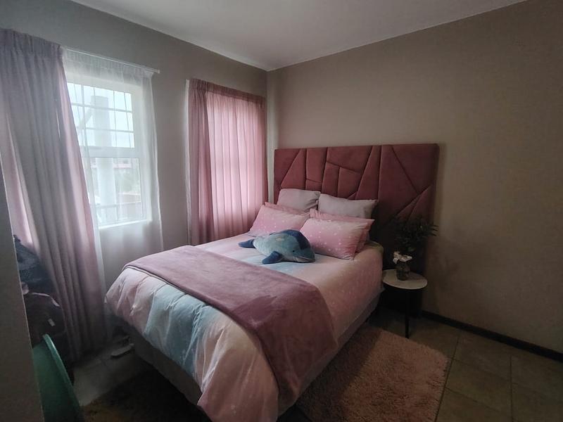 To Let 2 Bedroom Property for Rent in Kosmosdal Gauteng