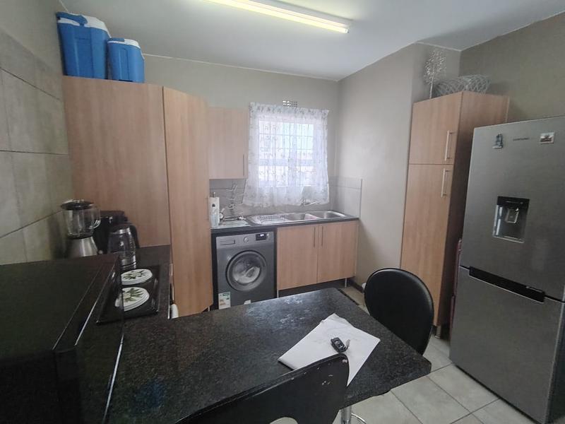 To Let 2 Bedroom Property for Rent in Kosmosdal Gauteng