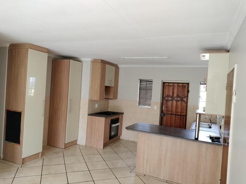 3 Bedroom Property for Sale in Kosmosdal Gauteng