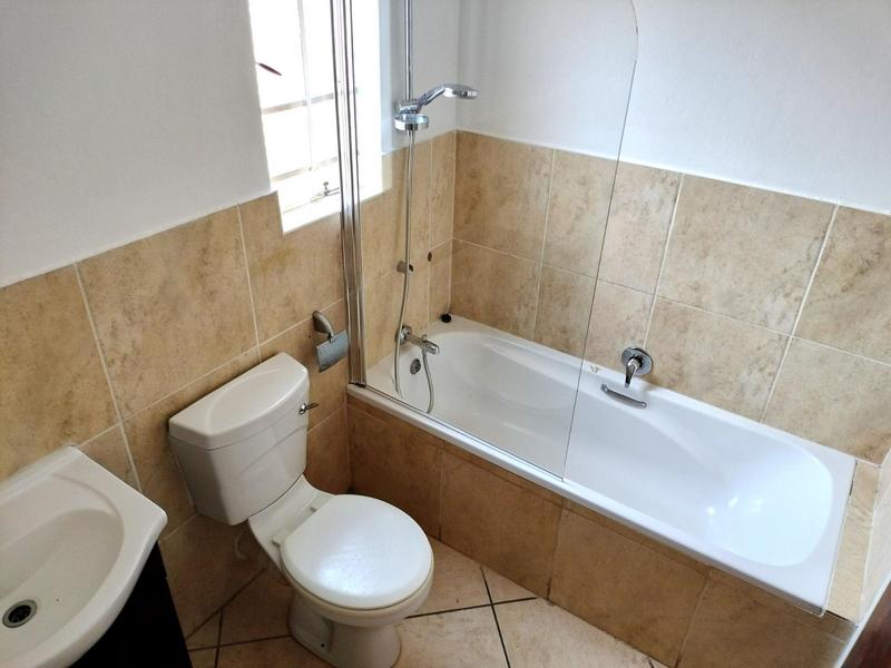 3 Bedroom Property for Sale in Kosmosdal Gauteng