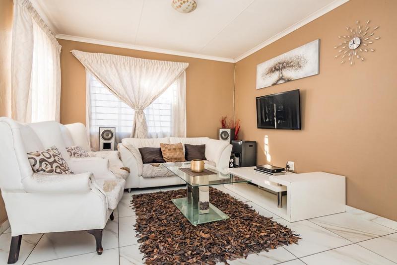 3 Bedroom Property for Sale in Protea Glen Gauteng