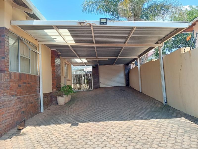 3 Bedroom Property for Sale in Wentworth Park Gauteng