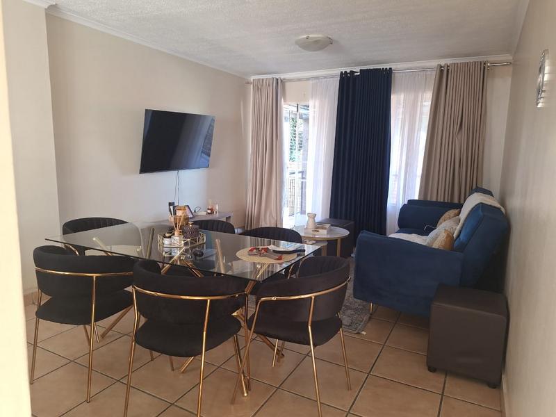 To Let 2 Bedroom Property for Rent in Meredale Gauteng