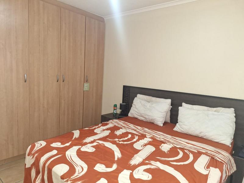 To Let 2 Bedroom Property for Rent in Meredale Gauteng