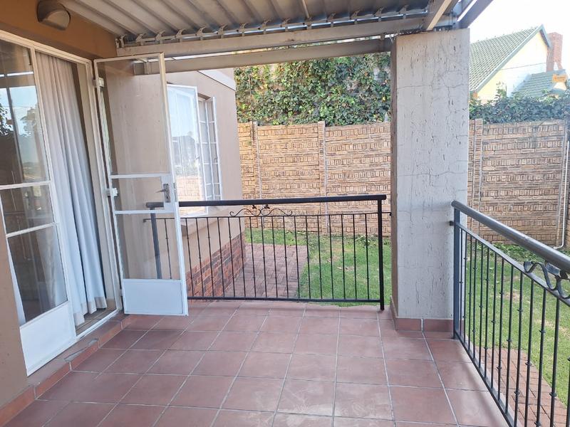 To Let 2 Bedroom Property for Rent in Meredale Gauteng