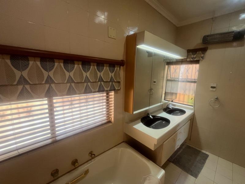 To Let 3 Bedroom Property for Rent in Waterkloof A H Gauteng