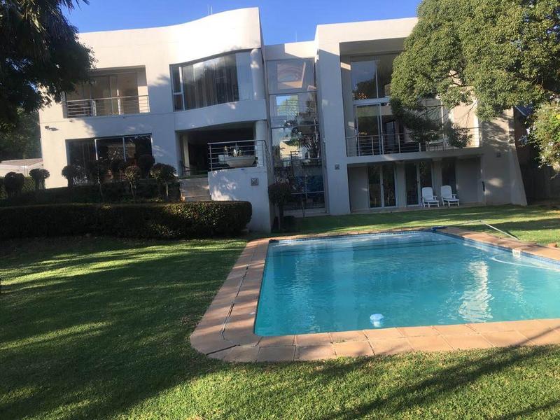 To Let 6 Bedroom Property for Rent in Waterkloof Ridge Gauteng