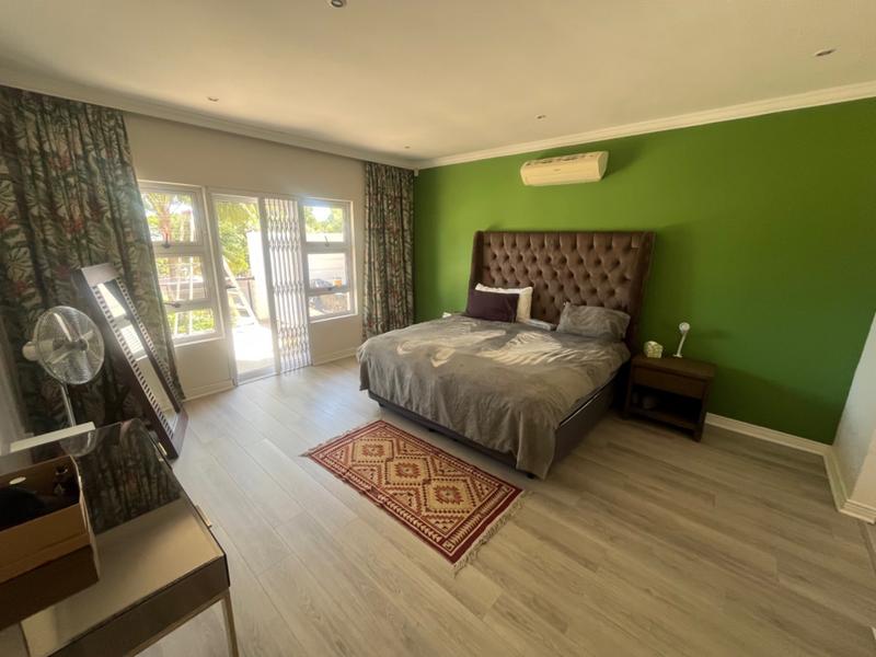 To Let 4 Bedroom Property for Rent in Waterkloof Ridge Gauteng