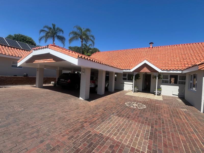 To Let 4 Bedroom Property for Rent in Waterkloof Ridge Gauteng