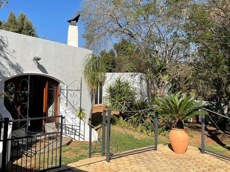 5 Bedroom Property for Sale in Waterkloof A H Gauteng