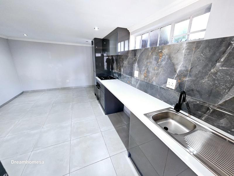 1 Bedroom Property for Sale in Houghton Estate Gauteng