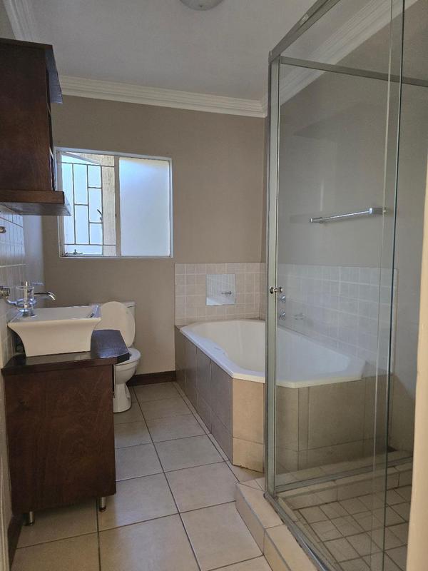 3 Bedroom Property for Sale in Fourways Gauteng