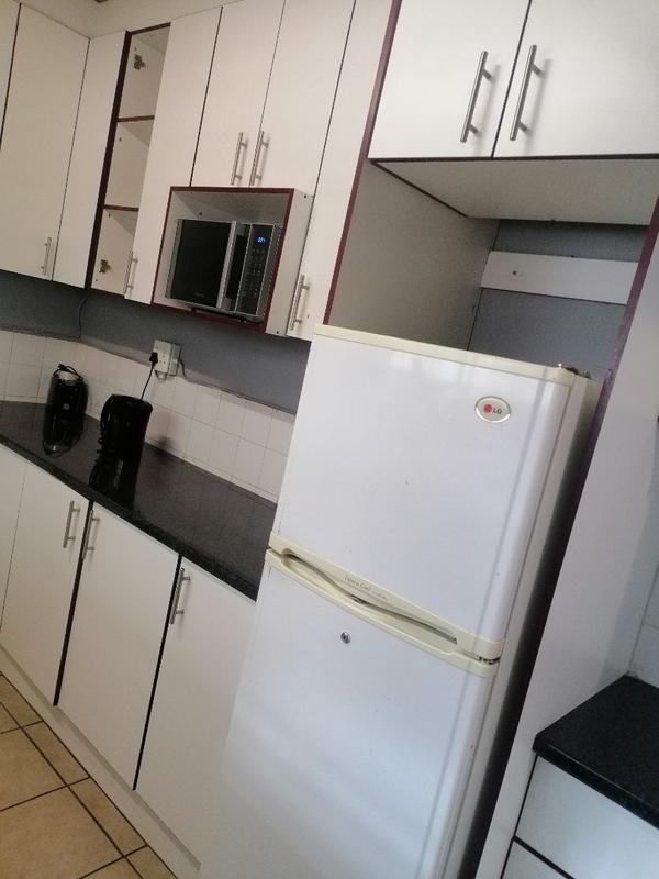 To Let 4 Bedroom Property for Rent in Braamfontein Gauteng