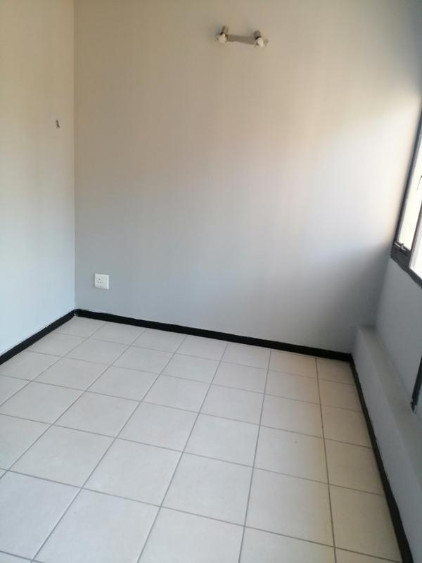 To Let 1 Bedroom Property for Rent in Braamfontein Gauteng