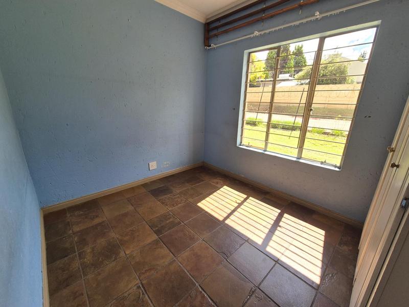 To Let 3 Bedroom Property for Rent in Weltevreden Park Gauteng