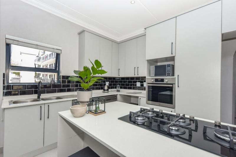 To Let 2 Bedroom Property for Rent in Bryanston Gauteng