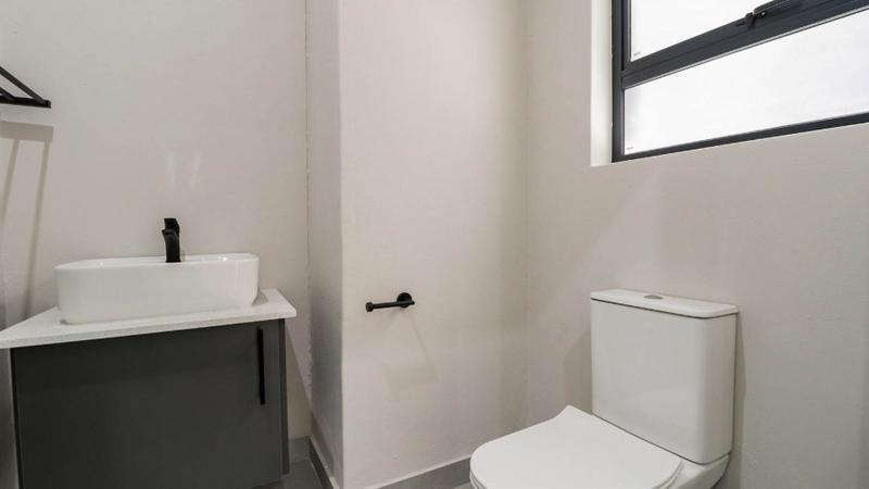 To Let 2 Bedroom Property for Rent in Bryanston Gauteng