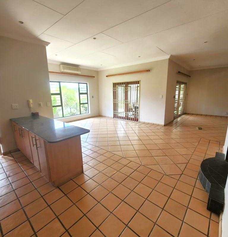 To Let 4 Bedroom Property for Rent in Beverley Gardens Gauteng