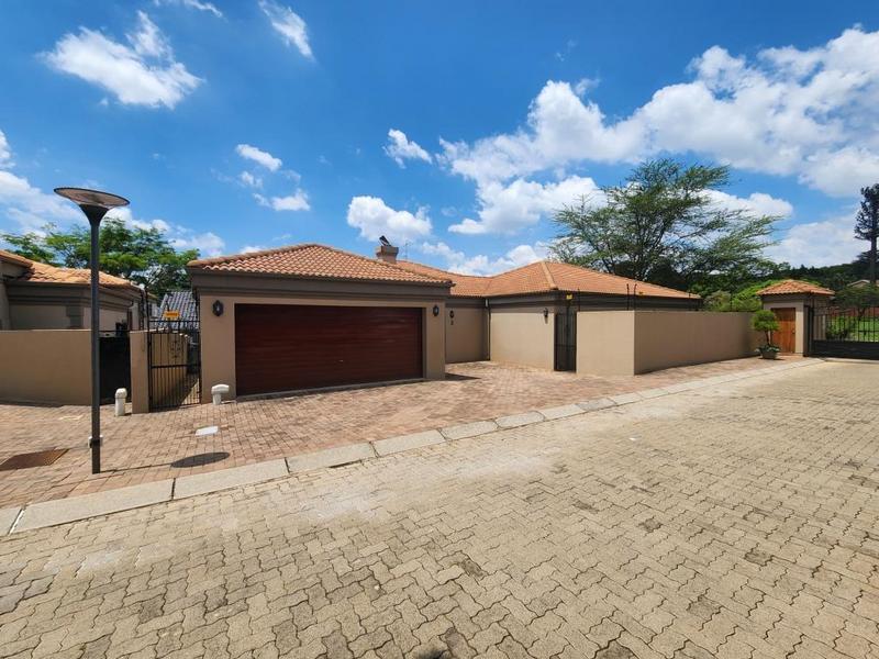 To Let 4 Bedroom Property for Rent in Beverley Gardens Gauteng