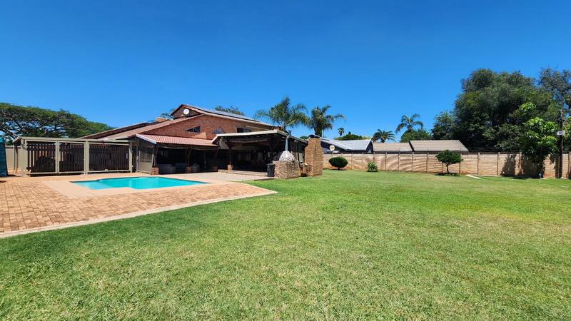 5 Bedroom Property for Sale in Doornpoort Gauteng