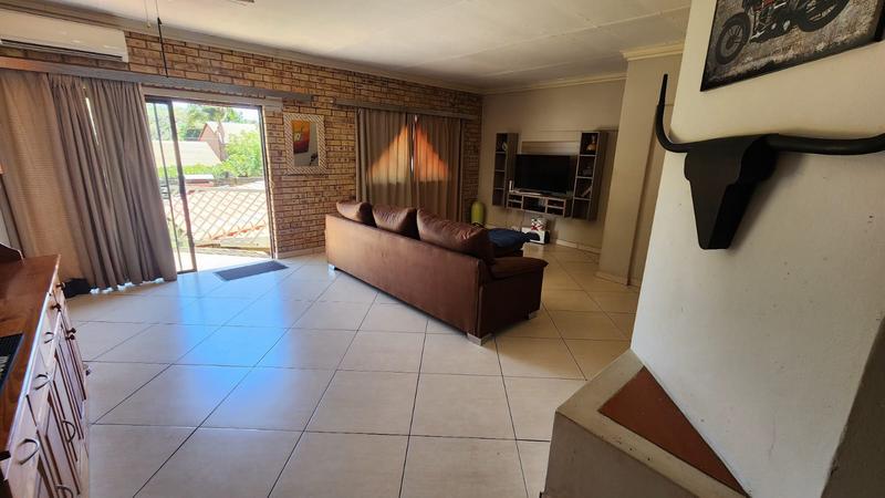 5 Bedroom Property for Sale in Doornpoort Gauteng