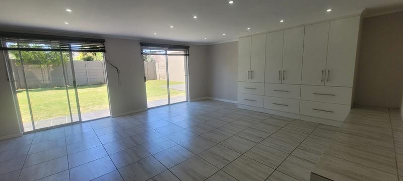 3 Bedroom Property for Sale in Brackendowns Gauteng