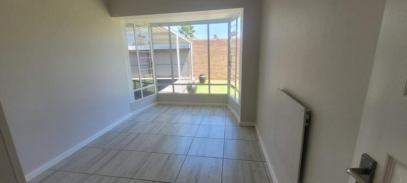 3 Bedroom Property for Sale in Brackendowns Gauteng