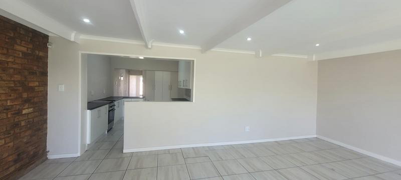 3 Bedroom Property for Sale in Brackendowns Gauteng