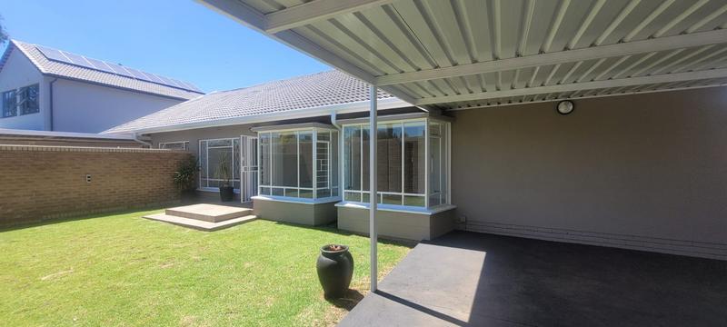 3 Bedroom Property for Sale in Brackendowns Gauteng