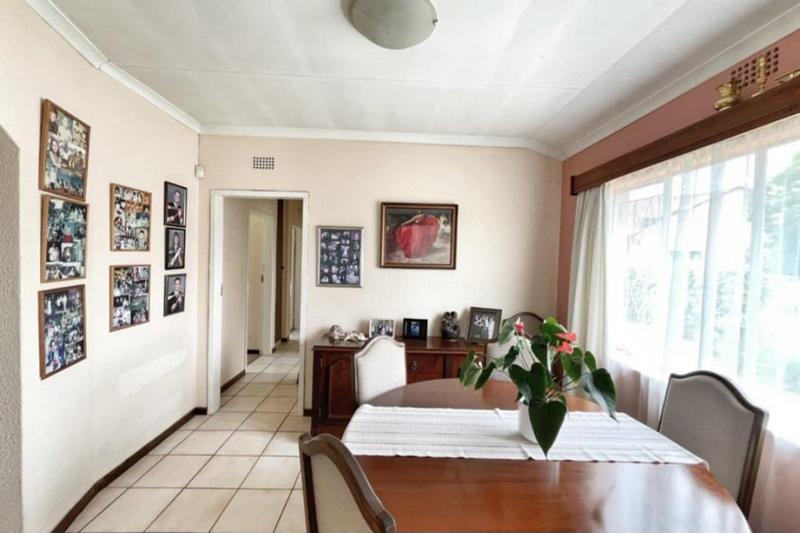 3 Bedroom Property for Sale in Brackendowns Gauteng