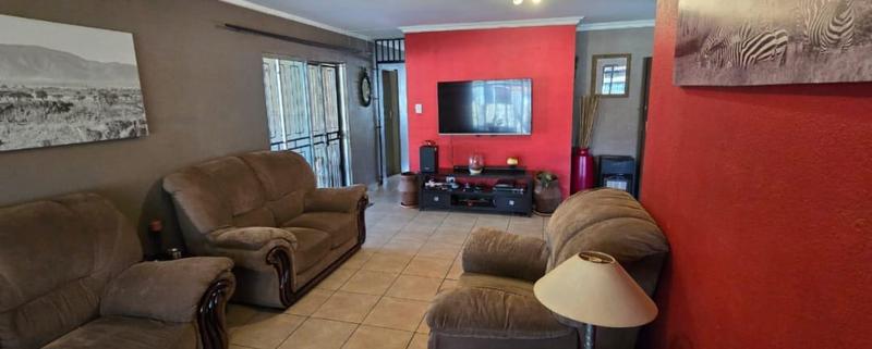 4 Bedroom Property for Sale in Mayberry Park Gauteng