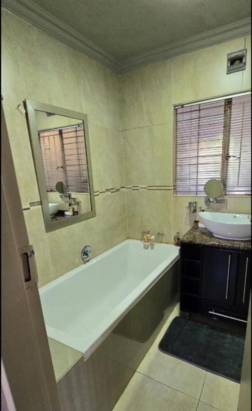 4 Bedroom Property for Sale in Mayberry Park Gauteng