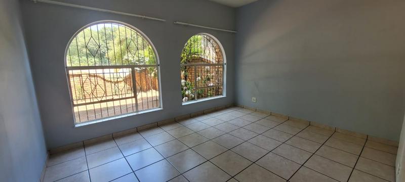 2 Bedroom Property for Sale in New Redruth Gauteng