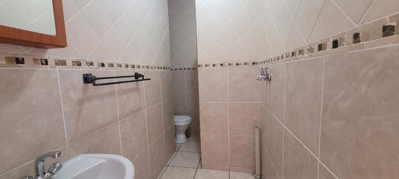 2 Bedroom Property for Sale in New Redruth Gauteng