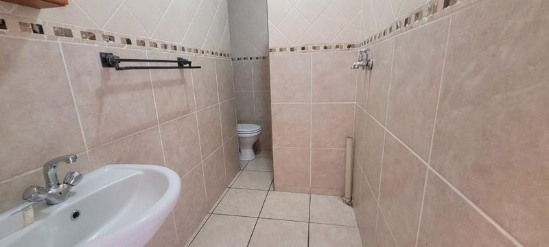 2 Bedroom Property for Sale in New Redruth Gauteng