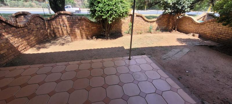 2 Bedroom Property for Sale in New Redruth Gauteng