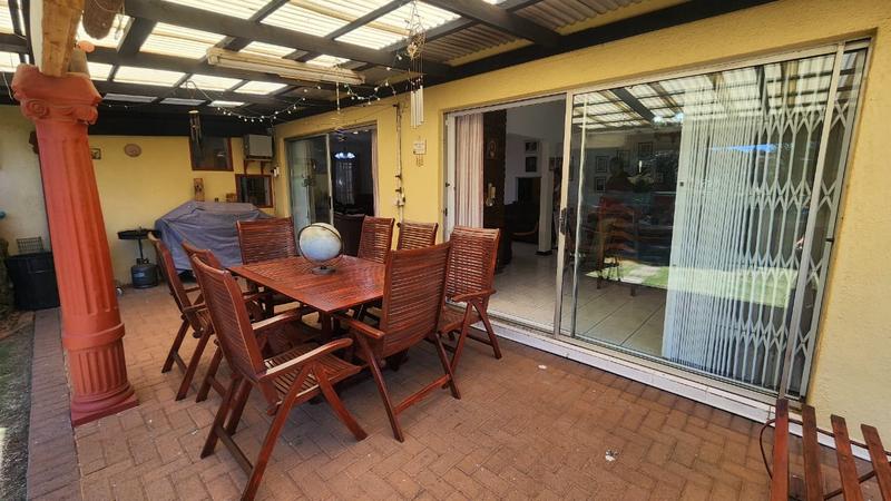 4 Bedroom Property for Sale in Bassonia Gauteng