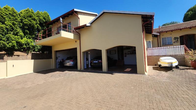 4 Bedroom Property for Sale in Bassonia Gauteng