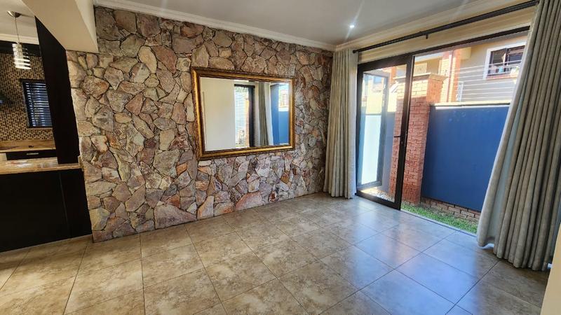 3 Bedroom Property for Sale in Bassonia Gauteng