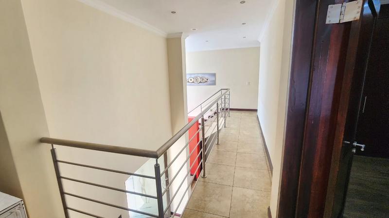 3 Bedroom Property for Sale in Bassonia Gauteng