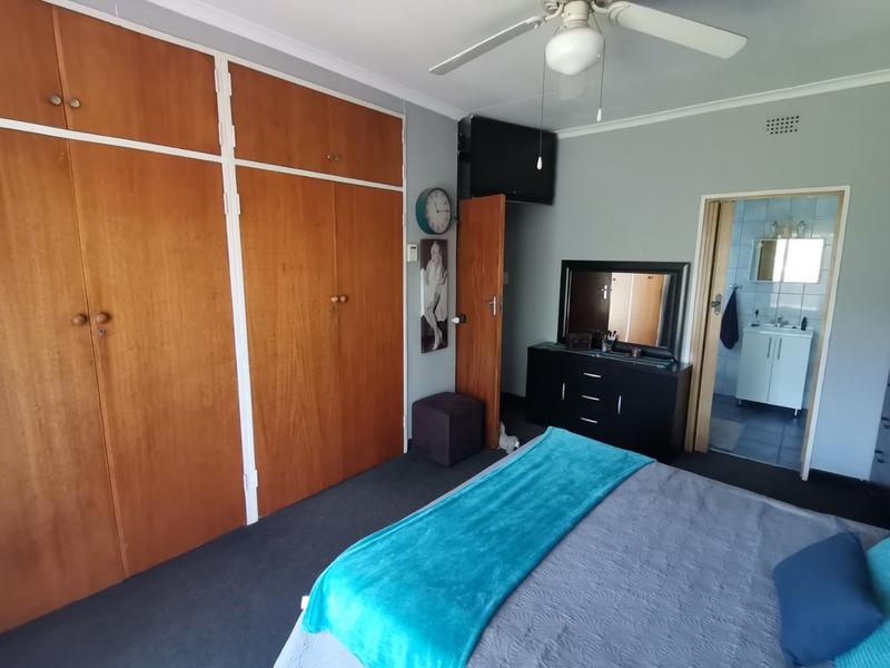 3 Bedroom Property for Sale in Flora Gardens Gauteng