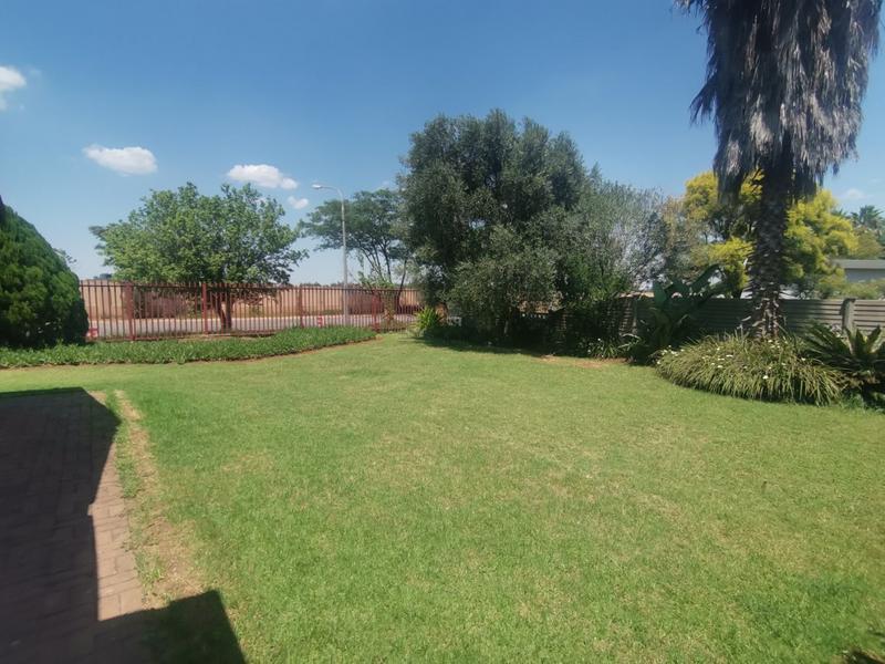 3 Bedroom Property for Sale in Flora Gardens Gauteng